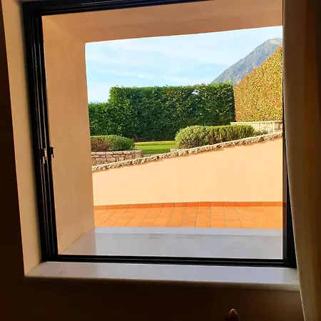 Elaianthos Tatil Evi